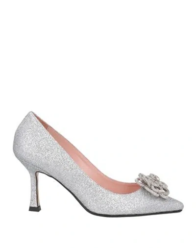 Anna F . Woman Pumps Silver Size 6 Soft Leather