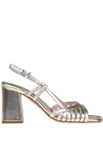 Anna F Metallic Effect Leather Sandals In Grey