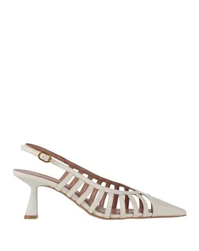 Annaëlle Woman Pumps White Size 8 Leather