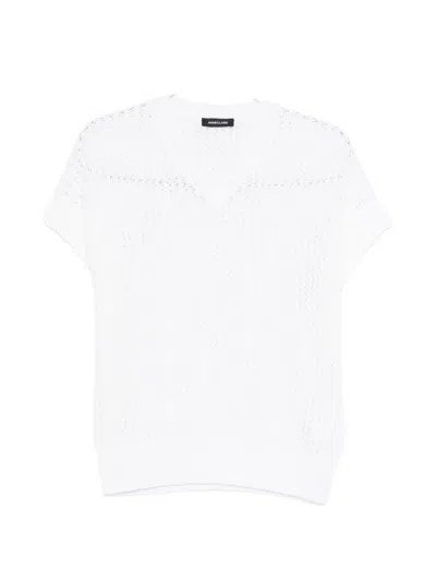 Anne Claire V-neck T-shirt In White