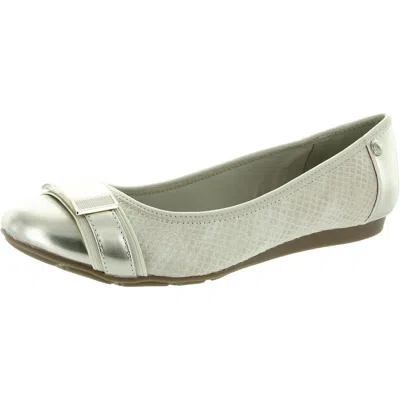 Anne Klein Adette Womens Metallic Patent Loafers In Brown