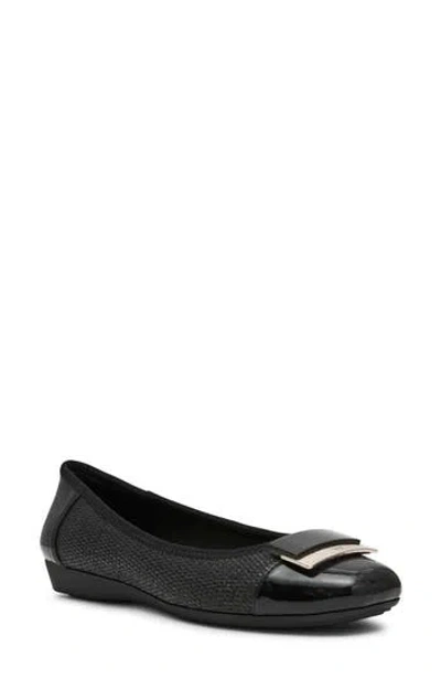 Anne Klein Akuna Cap Toe Flat In Black