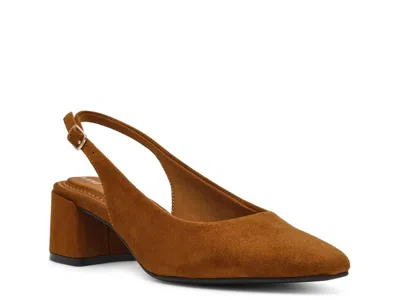 Anne Klein Angelic Pump In Brown
