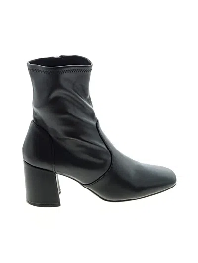 Pre-owned Anne Klein Ankle Boots In Black