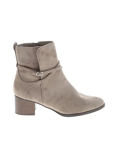 Pre-owned Anne Klein Ankle Boots In Gray
