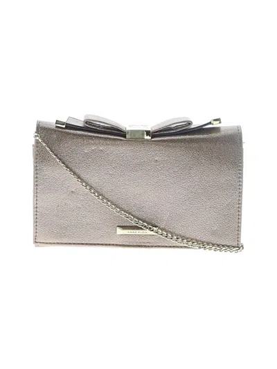 Pre-owned Anne Klein Clutch In Gray