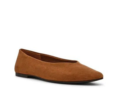 Anne Klein Delray Flat In Brown