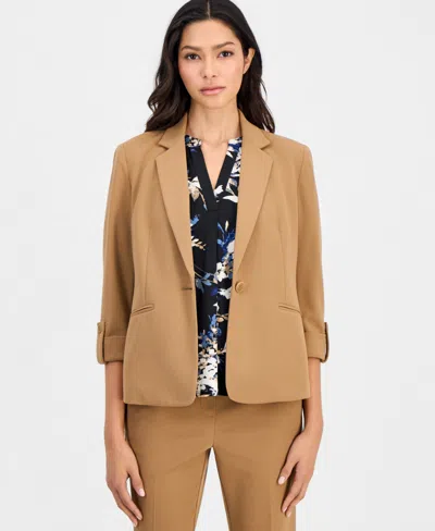 Anne Klein Essentials Ak Anne Klein Petite 3/4-sleeve One-button Blazer In Vicuna