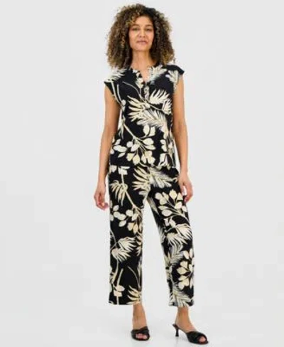 Anne Klein Essentials Petite Printed Short Sleeve Top Cropped Pants In Multi