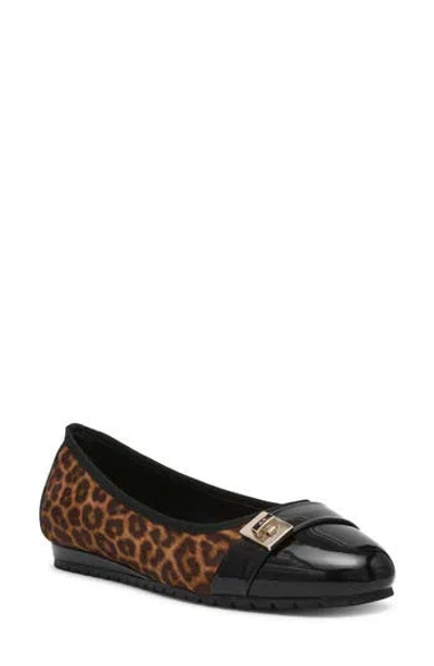 Anne Klein Gyllen Flat In Leopard Microsuede