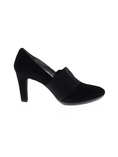 Pre-owned Anne Klein Heels In Black