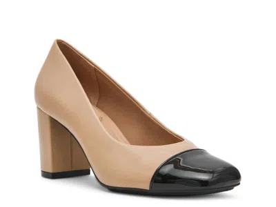 Anne Klein Louise Pump In Neutral