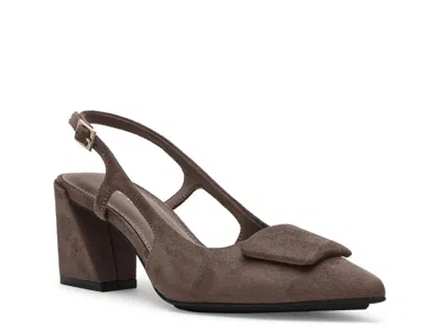 Anne Klein Renetta Pump In Brown