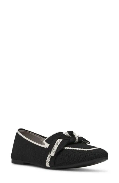 Anne Klein Tanya Knit Flat