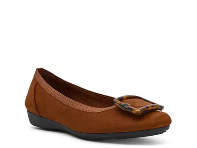 Anne Klein Umari Slipon In Brown
