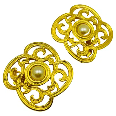 Pre-owned Anne Klein Vintage  Matte Gold Pearl Designer Runway Clip On Earrings In Multi