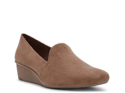 Anne Klein Wendell Wedge Slipon In Brown