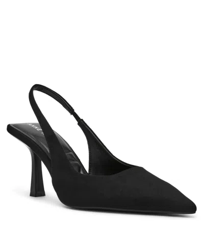ANNE KLEIN WOMEN'S AKITZY POINTED TOE PUMPS