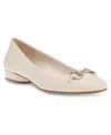 Anne Klein Cora Womens Chain Slip On Loafers In Off White