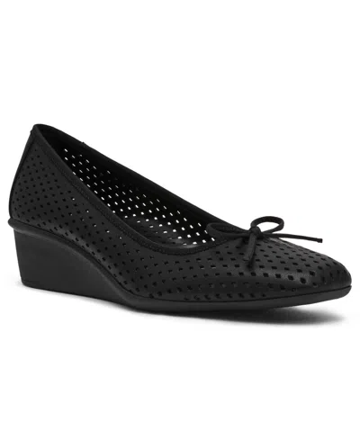 Anne Klein Women's Winslet Wedge Pumps In Black