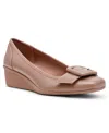 Anne Klein Wyatt Wedge Pump In Neutral