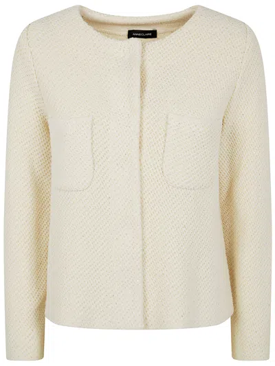 Anneclaire Classic Cropped Jacket In Neutral
