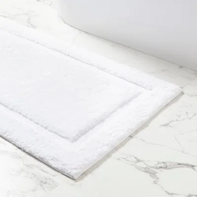 Annie Selke Classic White Bath Rug - Medium