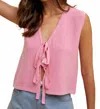 Anniewear Front Bow Textured Sweater Vest In Bubblegum In Pink