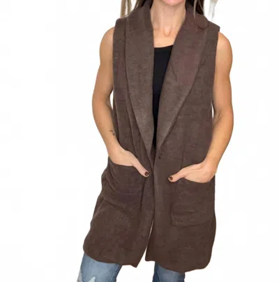 Anniewear Mya Layering Sweater Vest In Mocha In Brown