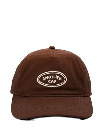 Another Aspect Logo-detail Cap In Brown