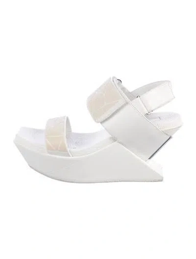 Pre-owned Anrealage Leather Graphic Print Sandals In White