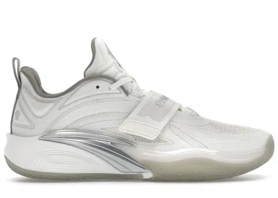 Pre-owned Anta Men's  Kai 1 Triple Sneakers In White