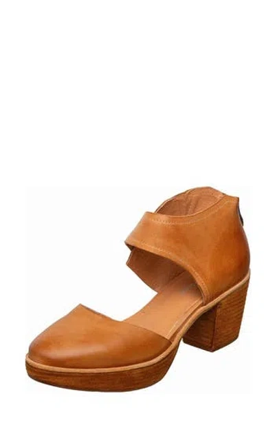Antelope Eva Pump In Brown