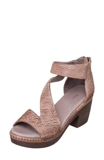 Antelope Lacie Sandal