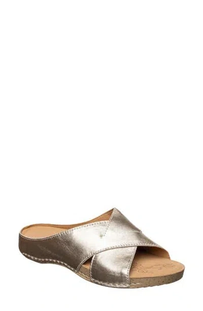 Antelope Sansa Sandal In Gold