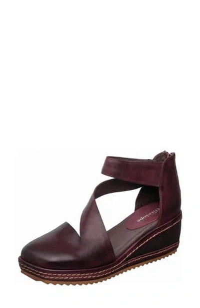 Antelope Suki Wedge Sandal In Brown
