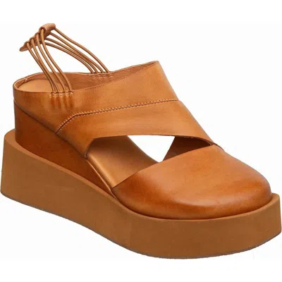 Antelope Uma Platform Wedge Sandal In Brown