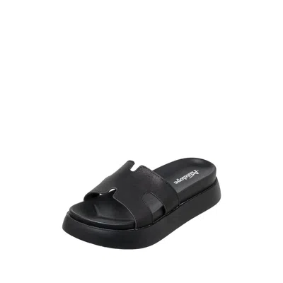 Antelope Women's Savvy Sandal In Black