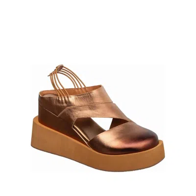 Antelope Women's Uma Metallic Leather Mule In Bronze Metal In Gold