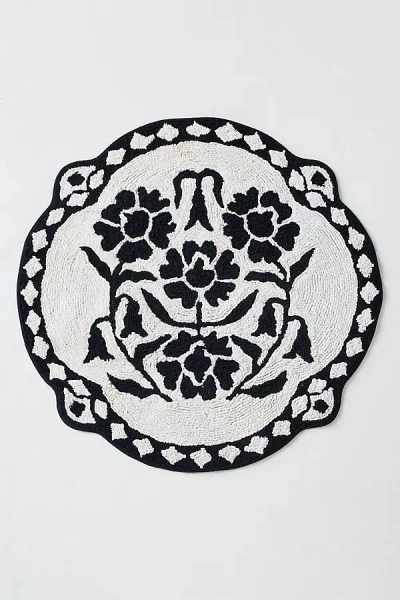 Anthropologie Cotton Tufted Floral Shaped Bath Mat In White