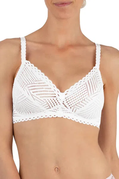 Antigel Boudoir De Filles Nonwire Triangle Bra In Blanc In White
