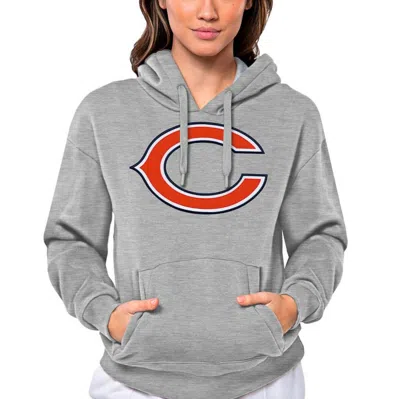 Antigua Heathered Gray Chicago Bears Victory Logo Pullover Hoodie In Heather Gray