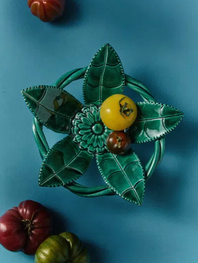 Antique And Vintage 1950s Majolica Ceramic Leaf Bowl In Green