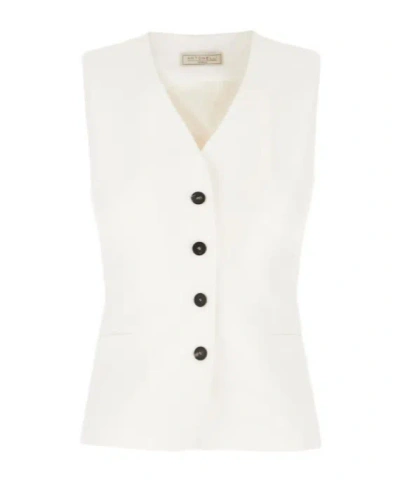 Antonelli Sleeveless Vest In White