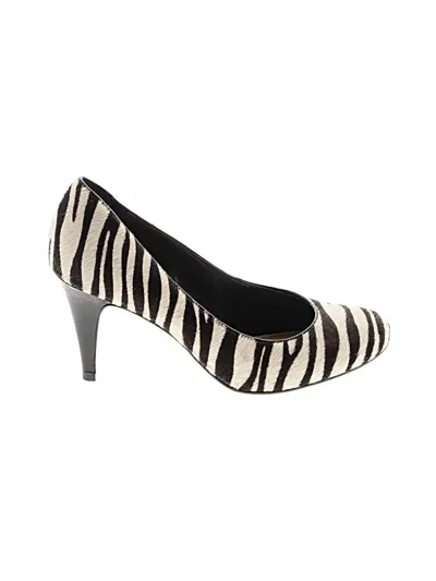 Pre-owned Antonio Melani Flats In White