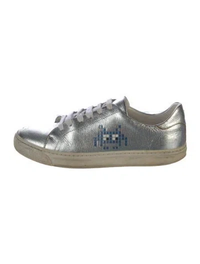 Pre-owned Anya Hindmarch Leather Graphic Print Sneakers In Silver
