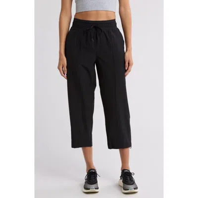 Apana Laguna Woven Crop Pants In Rich Black | ModeSens