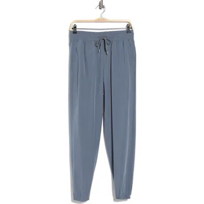 Apana Napa Woven Cropped Joggers