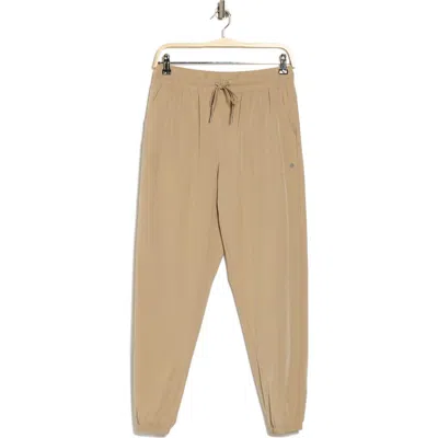 Apana Napa Woven Cropped Joggers