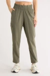 Apana Status Cargo Joggers In Green